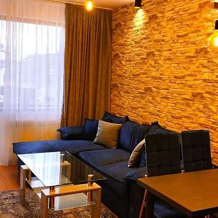 Vip Belvedere Club Apartmán *