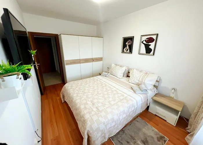 Vip Belvedere Club Apartment *